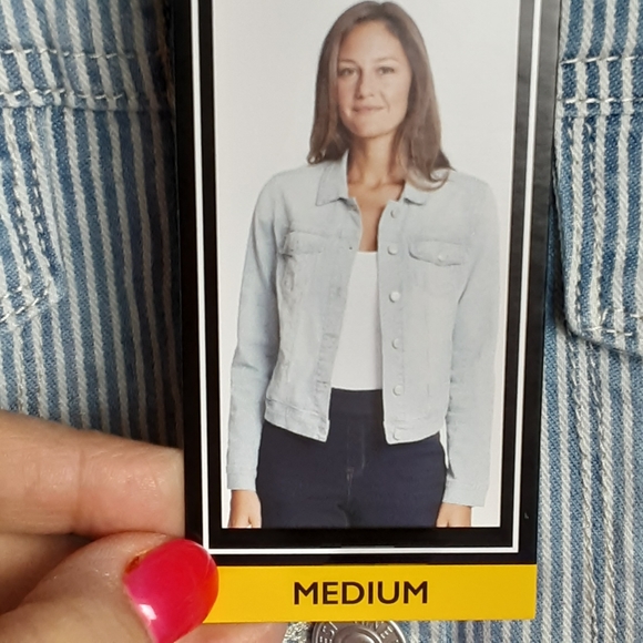 NWT Striped Jean Jacket Size Medium - Picture 9 of 16